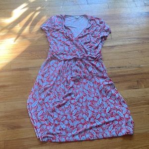 Boden Patterned Short Sleeve Dress with Pockets!